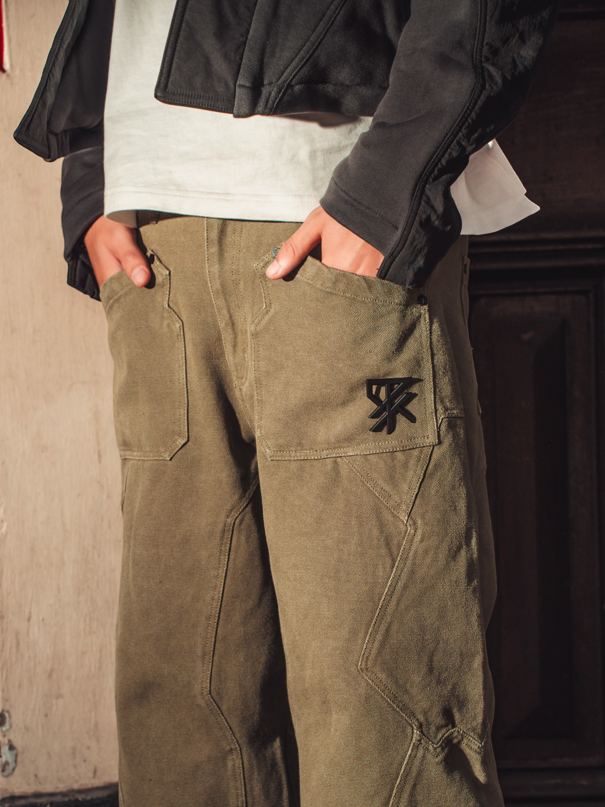 Fractal
Cargo Pants