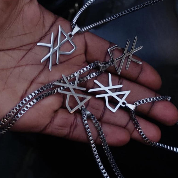 NECKLACE